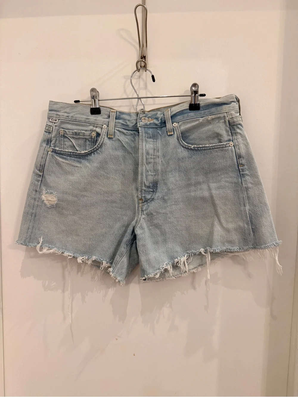 Citizens of Humanity Annabelle Distressed‎ Raw Hem Shorts 100% Organic Cotton